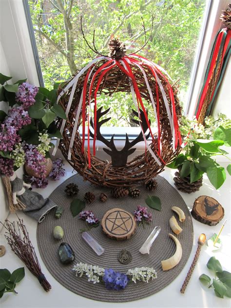 Wiccan sacred space decorations
